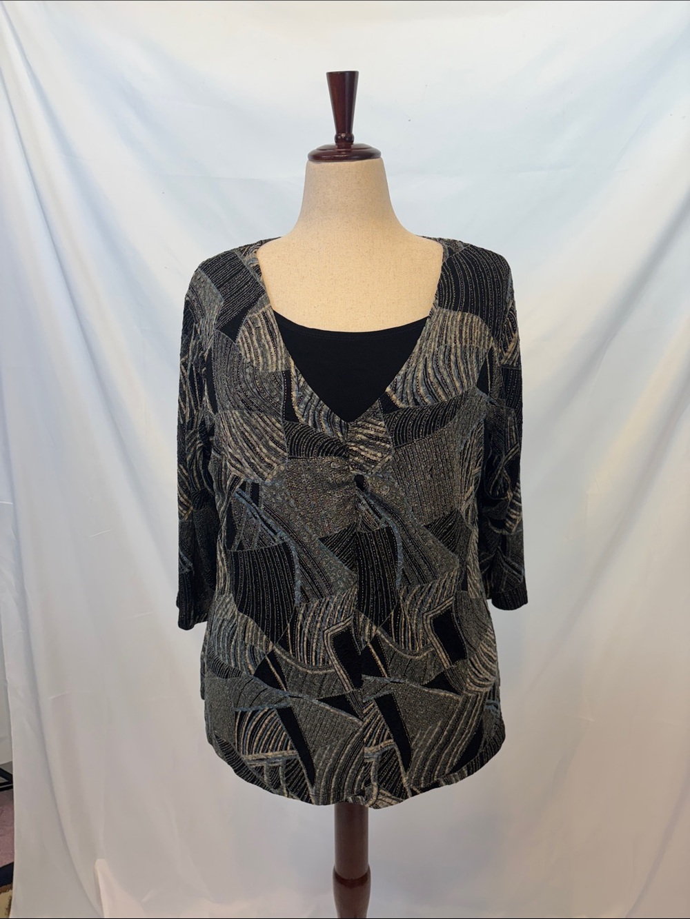 Notations Woman Abstract Metallic Pattern 3/4 Sleeve Blouse Plus Size 2X